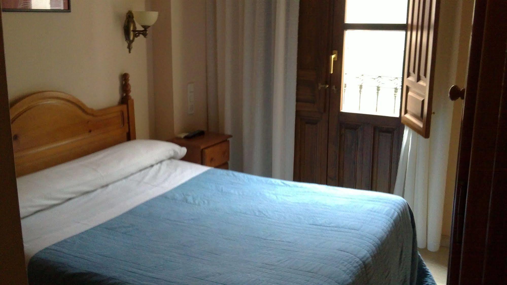 Hostal El Olivo Guest house 3*